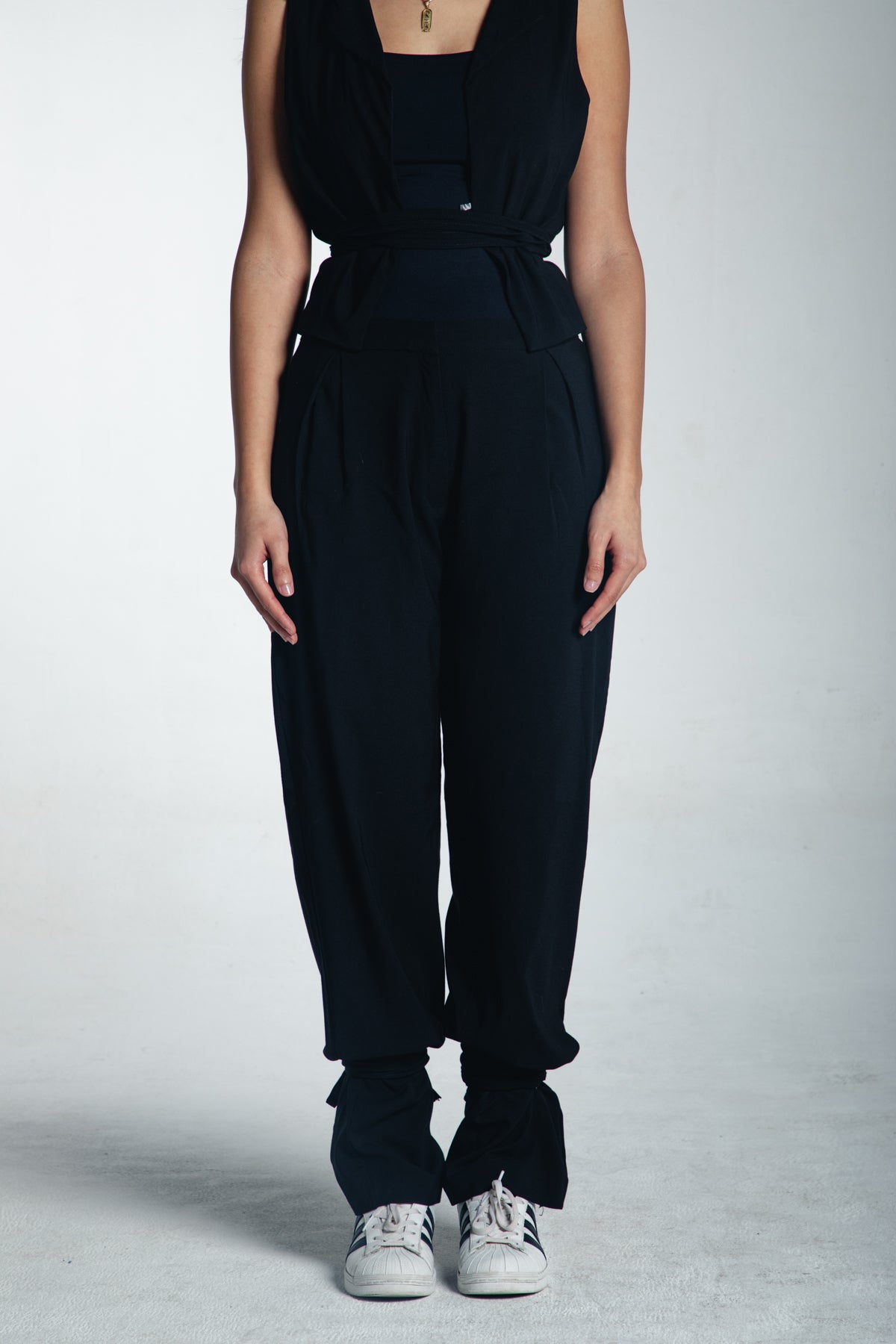 the “nare” pants in black